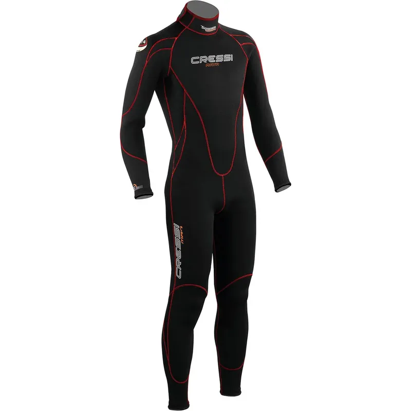 Combinaison de plongée noire et rouge de la marque Cressi sur fond blanc