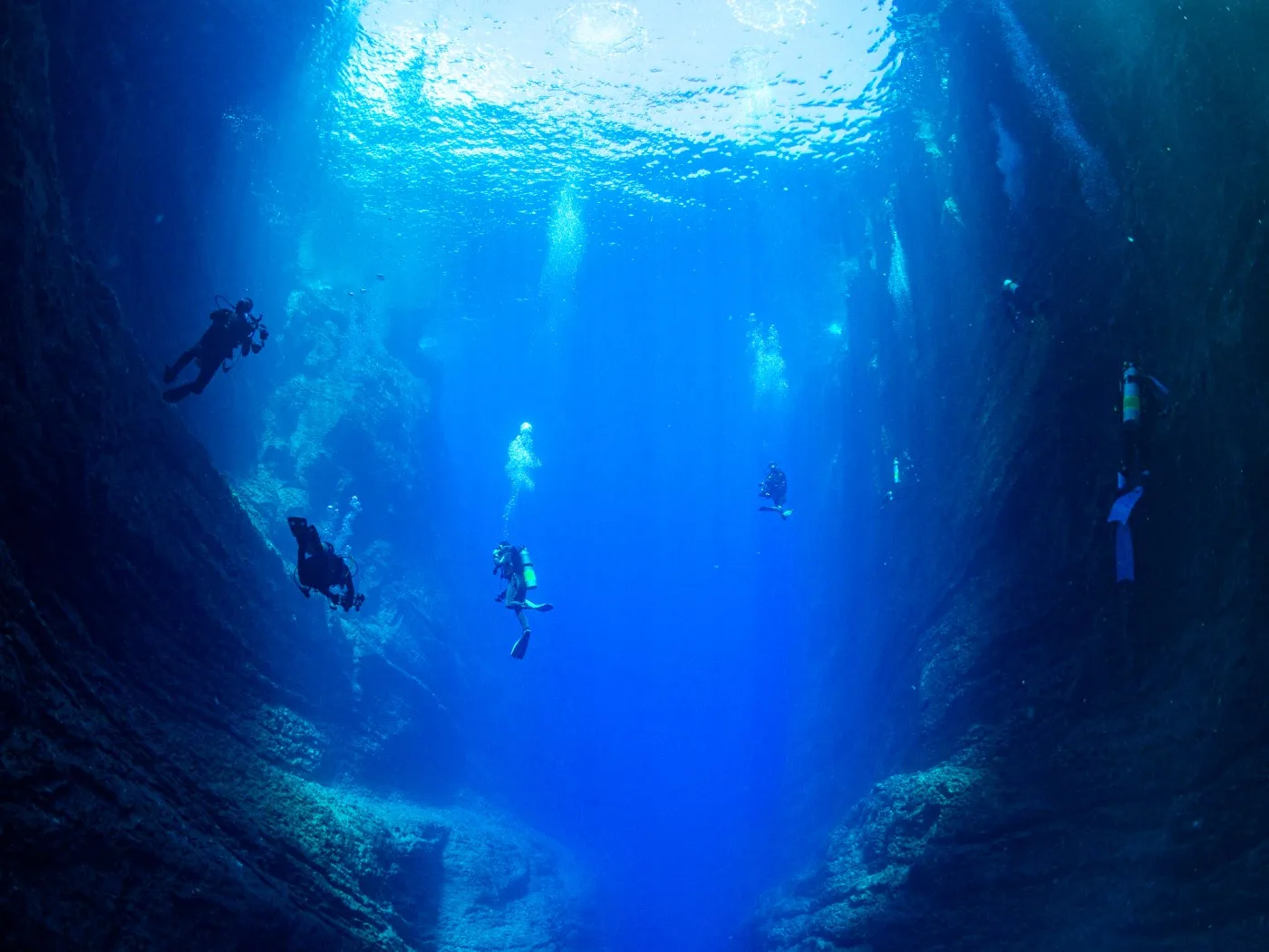 Fathom Five Divers