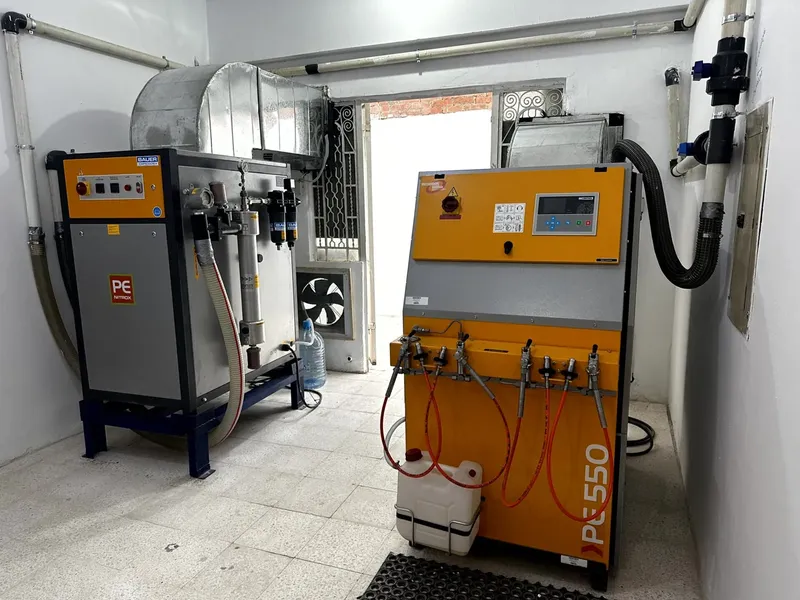 Atelier de compression d'air pour bouteilles de plongée, équipement technique
