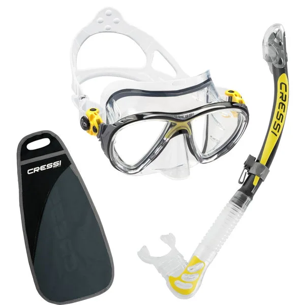 Masque, tuba, palmes et snorkel de la marque Cressi sur fond blanc
