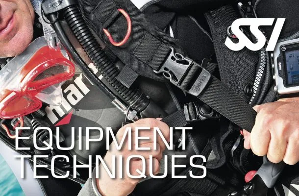 Equipement de plongée technique avec masque, ordinateur et détendeurs