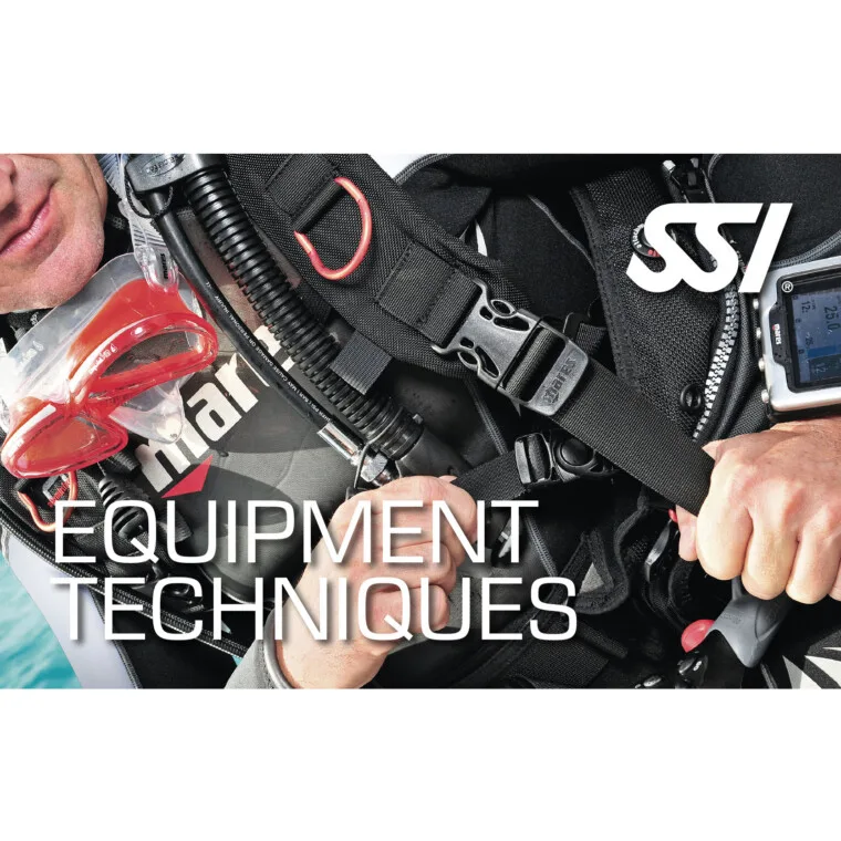 Equipement de plongée technique avec ordinateur de plongée et détendeur