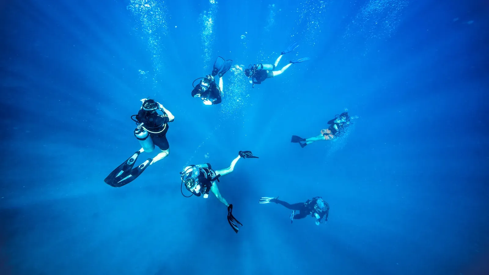 VOLCANO DIVING CENTER