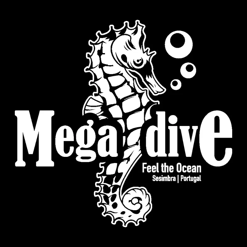 Hippocampe stylisé avec le texte MegaDive et Feel the Ocean