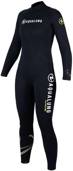 Combinaison de plongée noire Aqualung, vue de face sur fond blanc
