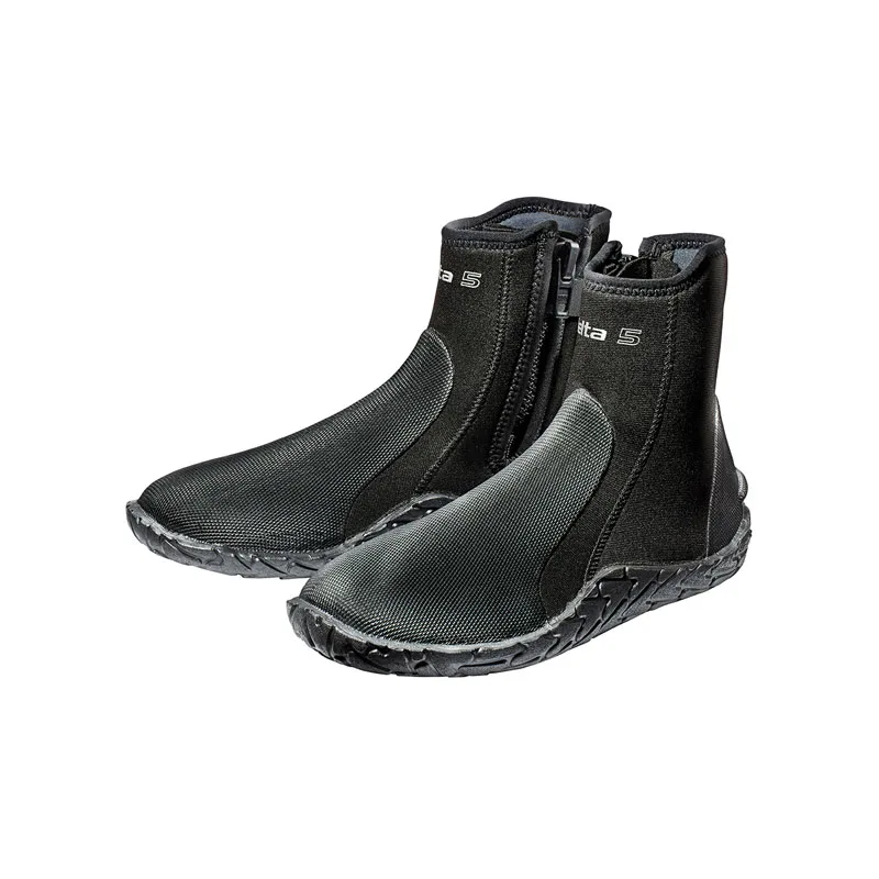 Paire de chaussons de plongée noirs avec semelles antidérapantes