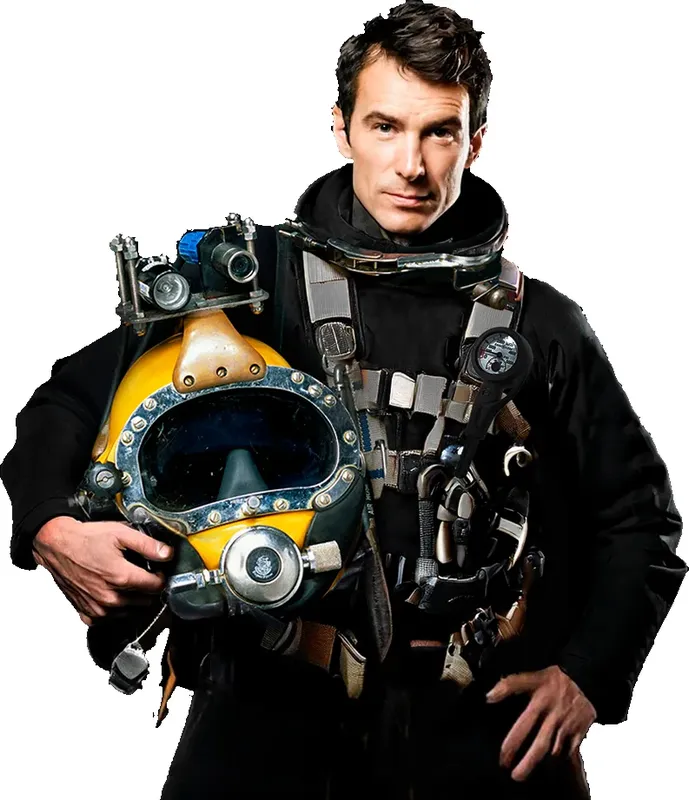 Plongeur portant un casque lourd et un équipement complexe