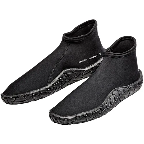 Chaussons de plongée noirs avec semelles antidérapantes, équipement pour sports nautiques