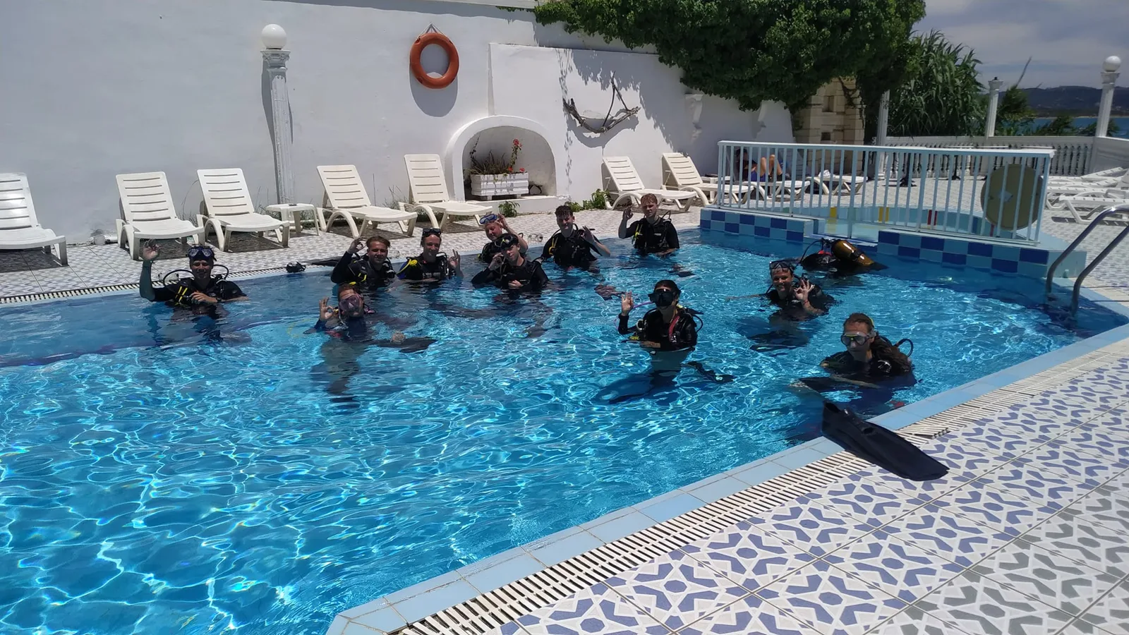 Diver's Paradise Dive Center