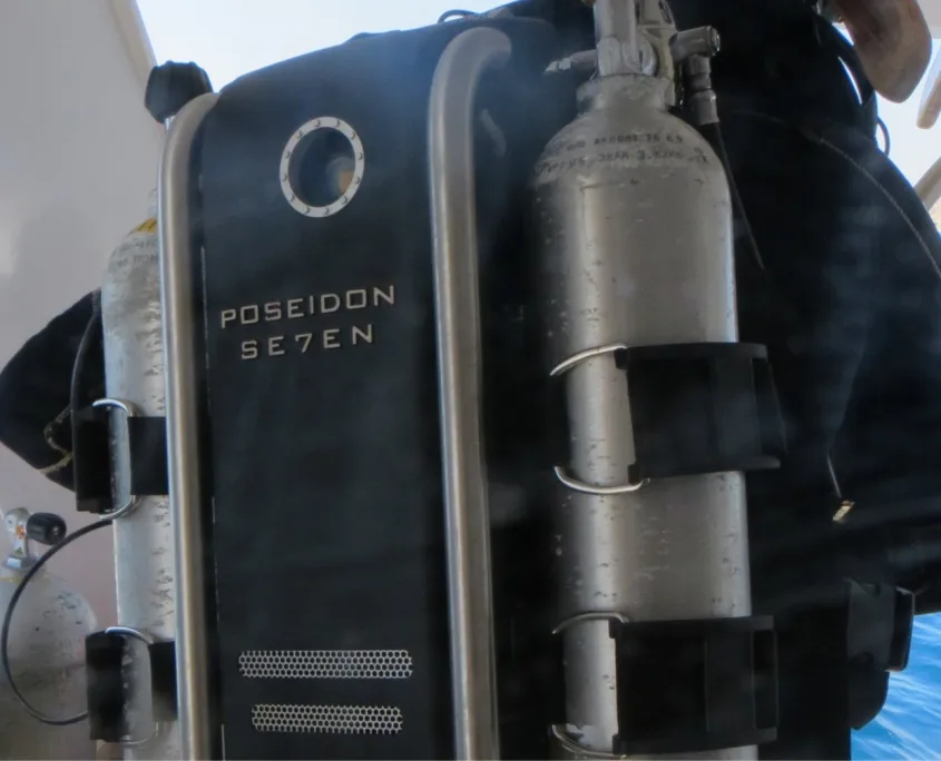 Equipement de plongée Poseidon Se7en, bouteilles et détendeurs métalliques