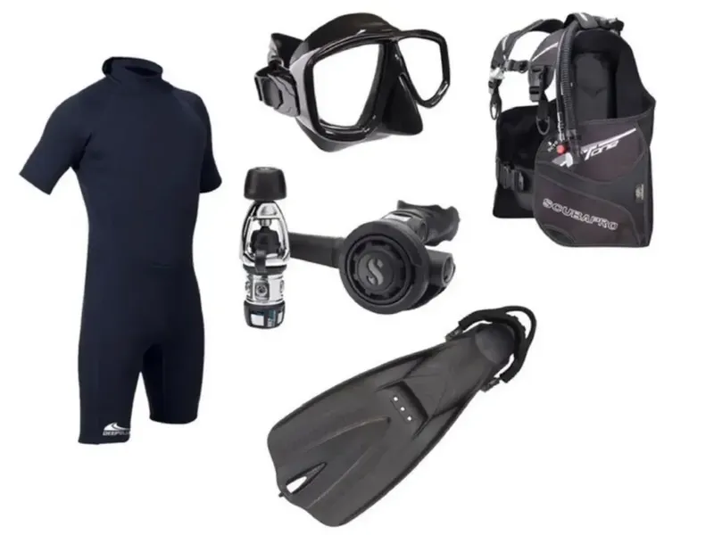 Equipement de plongée complet : combinaison, masque, détendeur, gilet stabilisateur et palmes