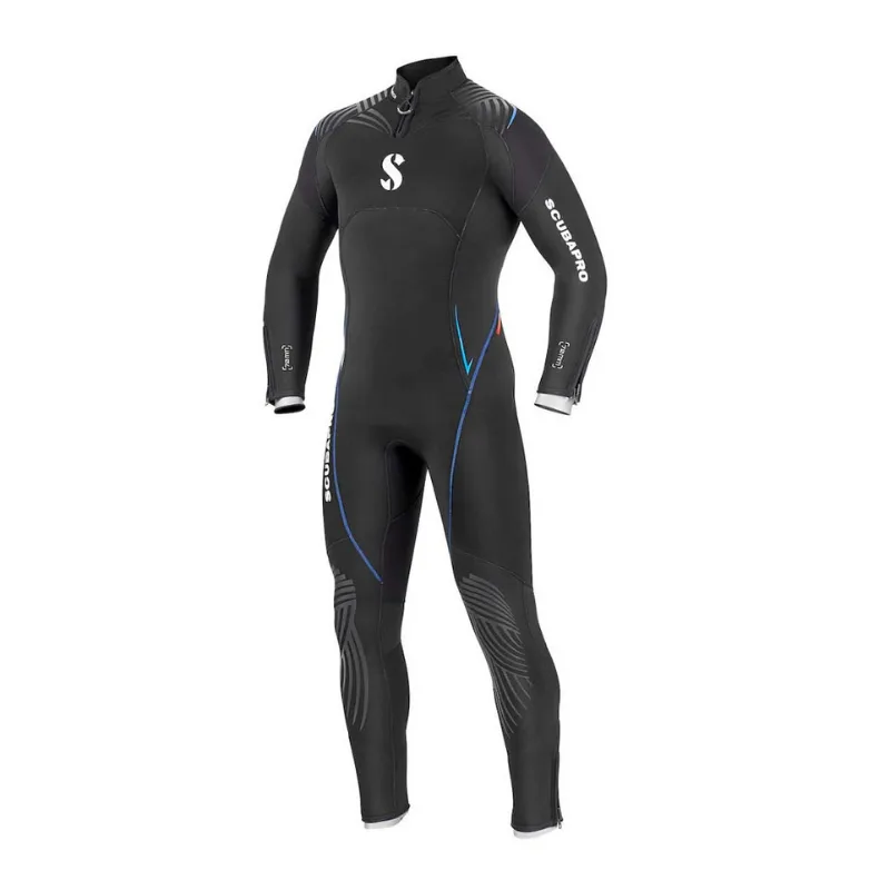 Combinaison de plongée noire Scubapro, vue de face sur fond blanc