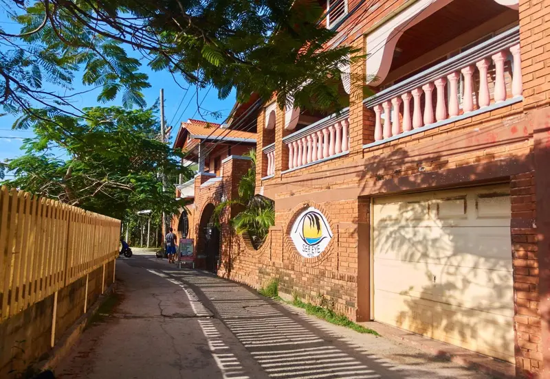 Sea Eye Hotel - Laguna Building