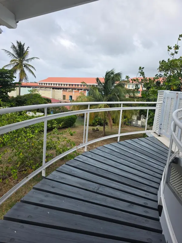 Rodney Bay Luxuries