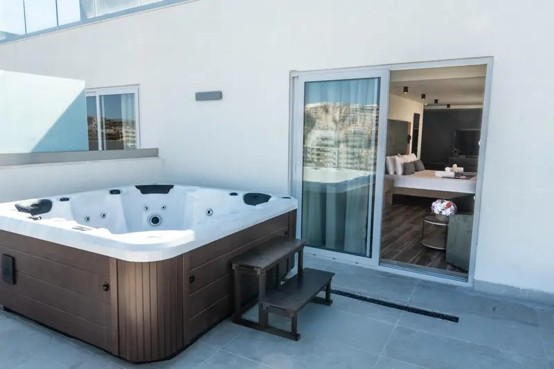 C'est La Vie Hotel Marsascala