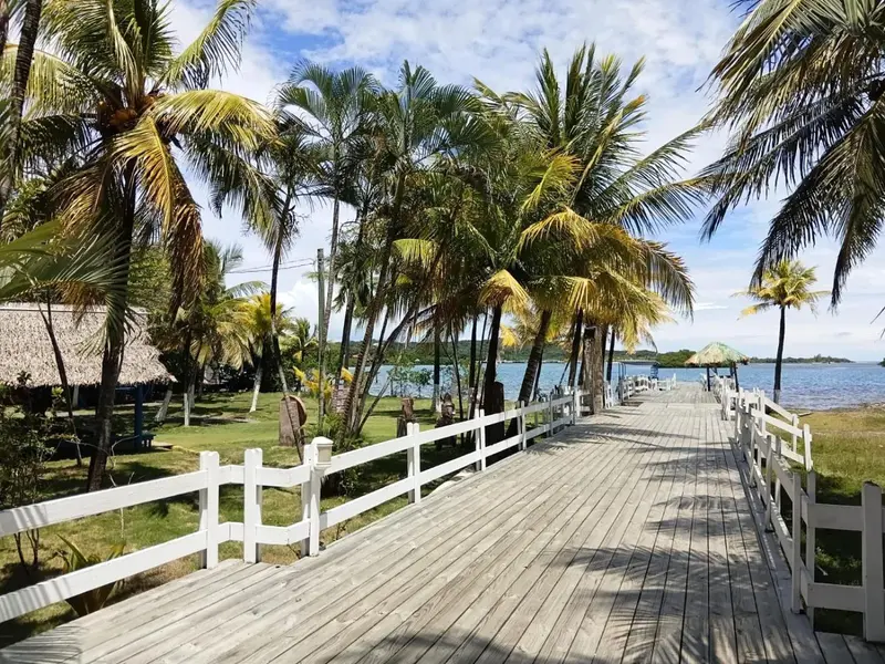 Las Palmas Beach Roatan