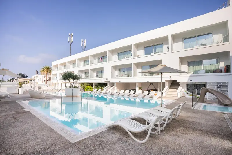 Liquid Hotel Apartments