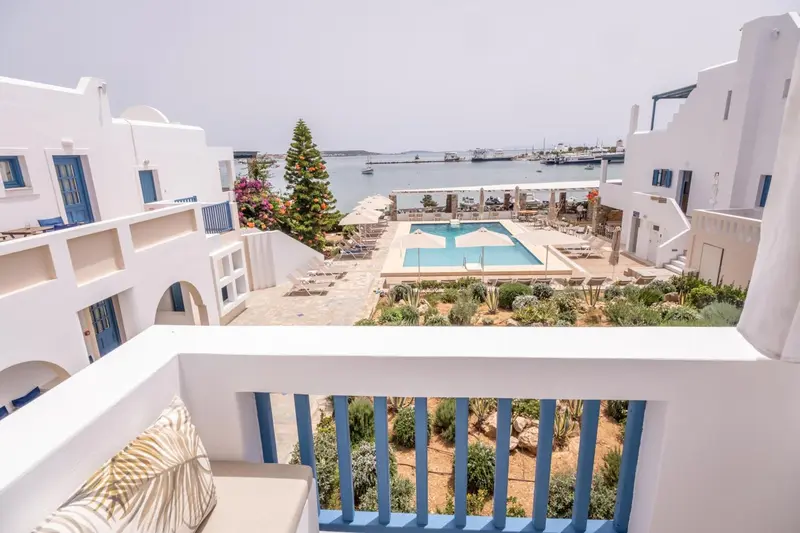 Kouros Village