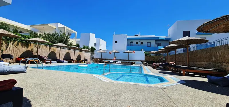 JP Pool & Apartments
