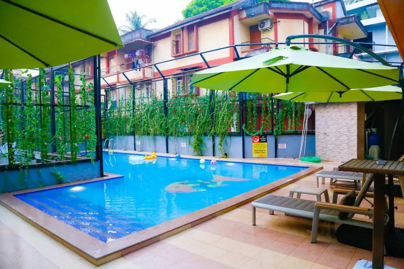Fabhotel Sarala Crown Calangute Beach