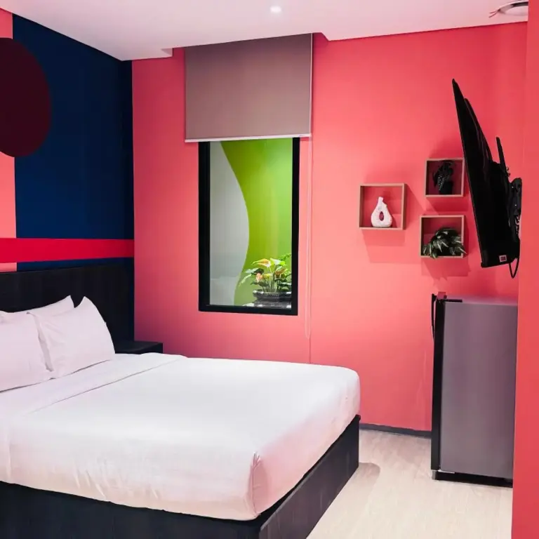 Yellow Bee Resort Cililitan