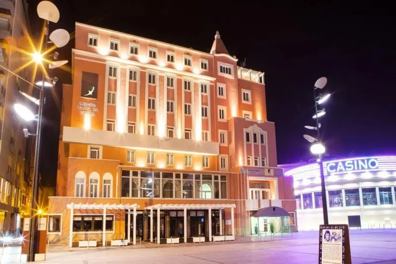 The One Grand Hotel da Póvoa 4