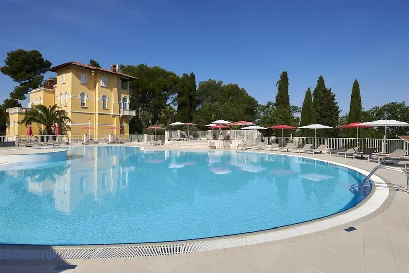 Laguna Bellevue