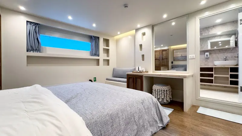 Suite - Lower Deck