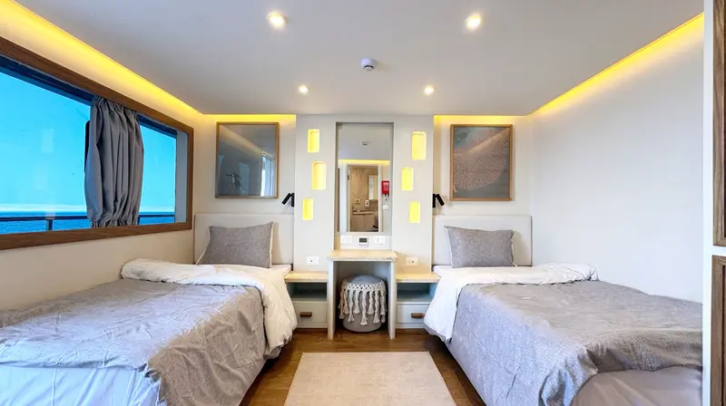 Twin Cabins - Upper Deck