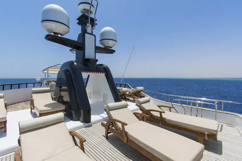 Golden Dolphin IV