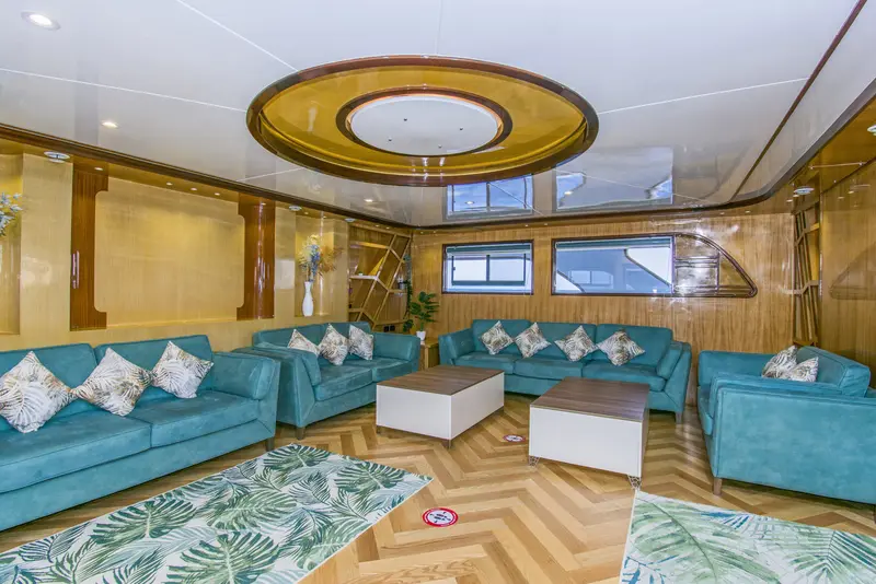 Golden Dolphin IV