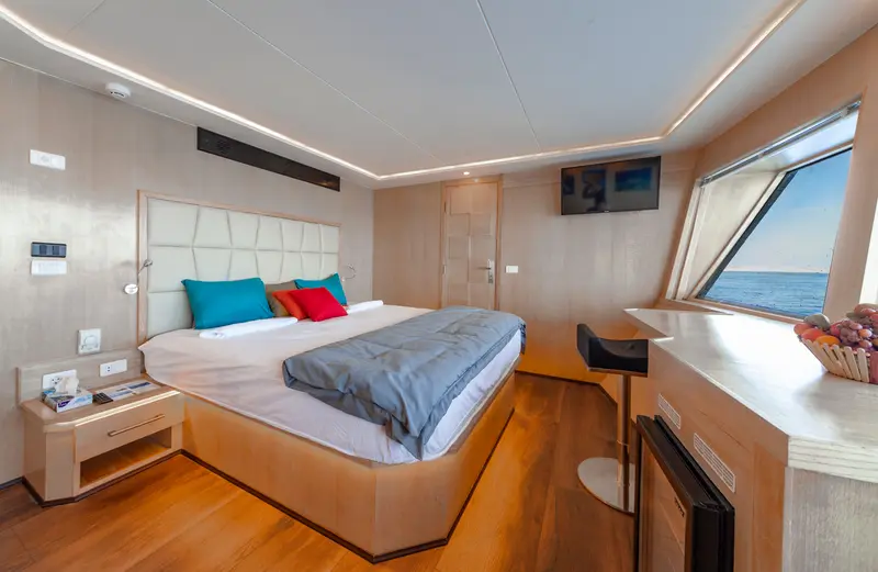 Master Double Cabin - Main Deck
