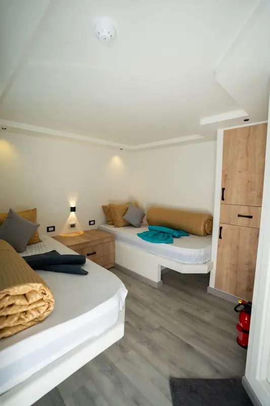 Double/Twin Cabins - Upper Deck