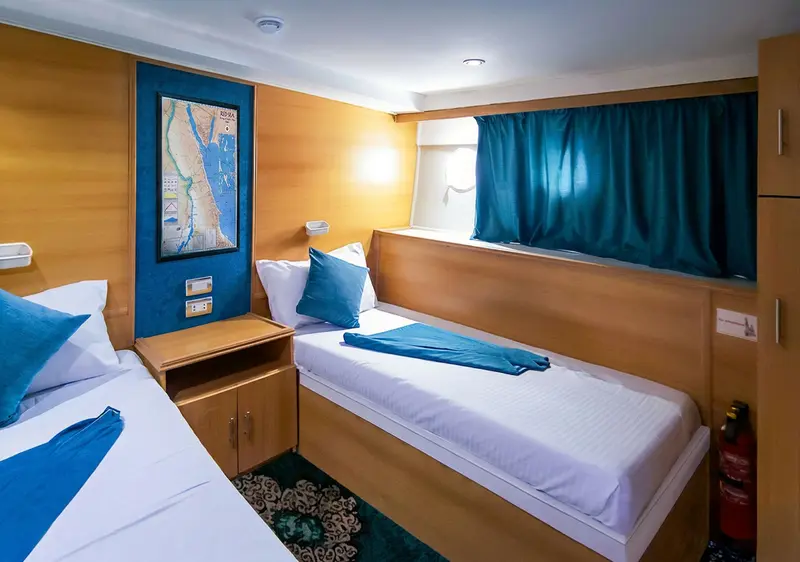 Standard Twin Cabin