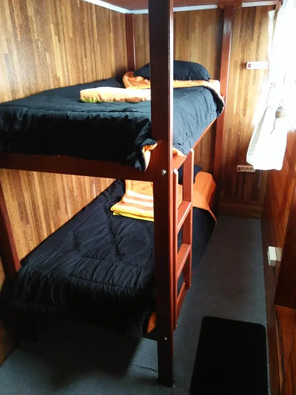 Twin Cabin