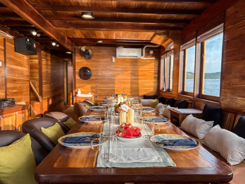 Sundari Voyages