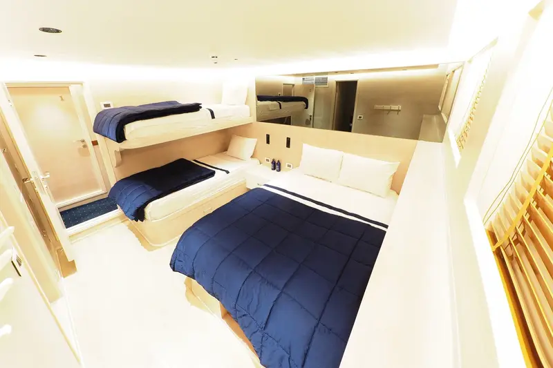 Triple Cabin - Lower Deck