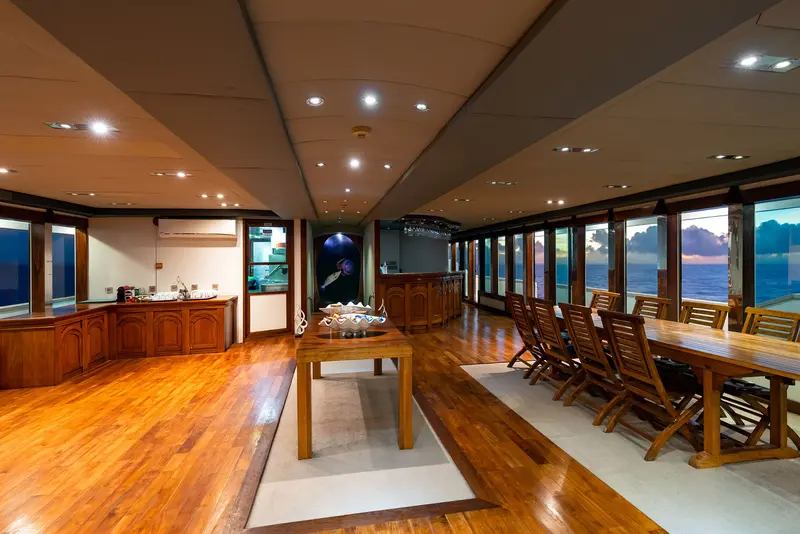Seafari Explorer 2