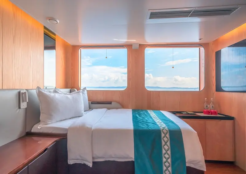 Main Deck - Seaview Cabins