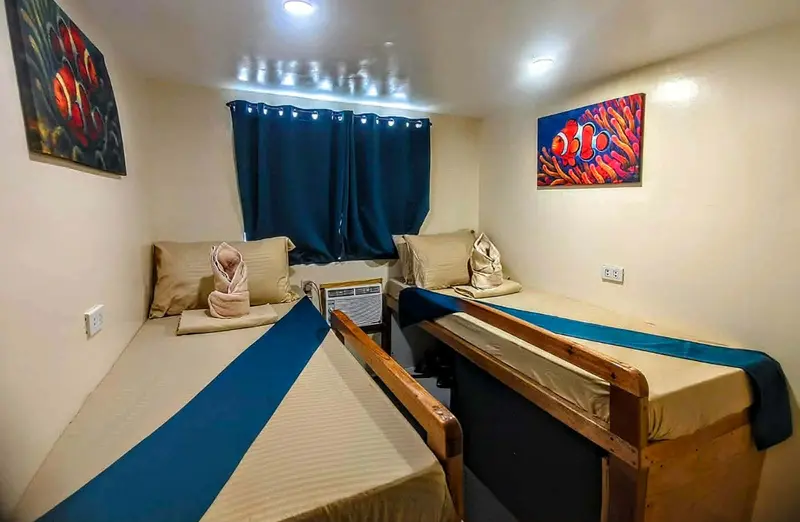 Standard Twin Cabin