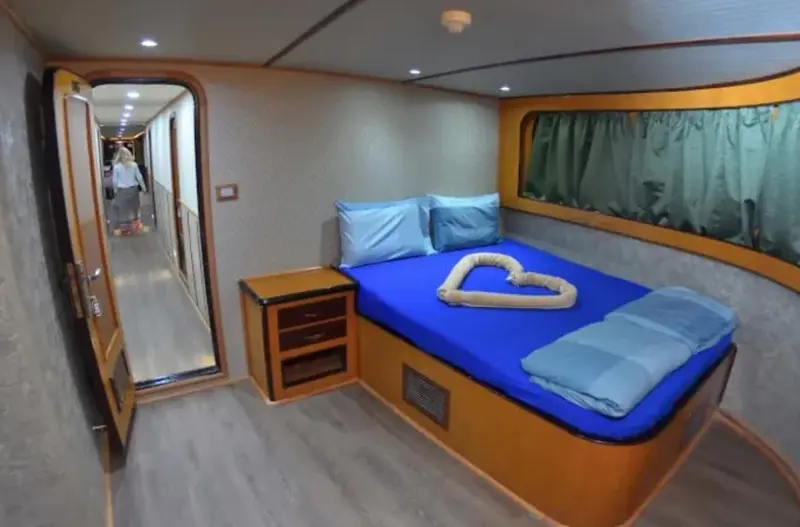Honeymoon suite