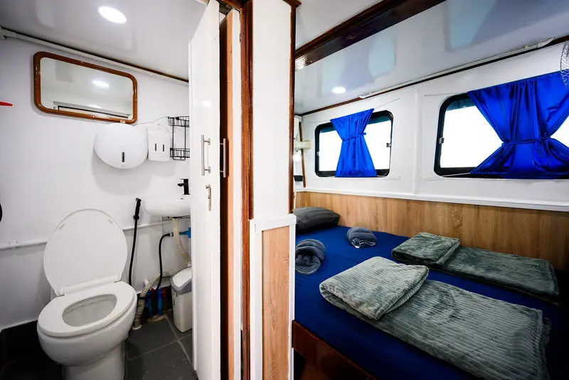 Camarote #2 camas Right, doble con baño privado