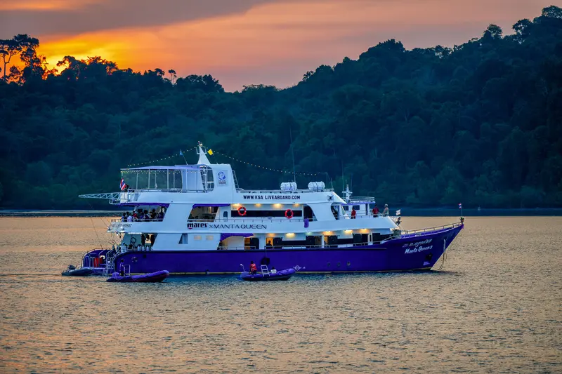 Manta Queen 3