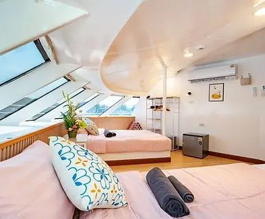 Suite a prua