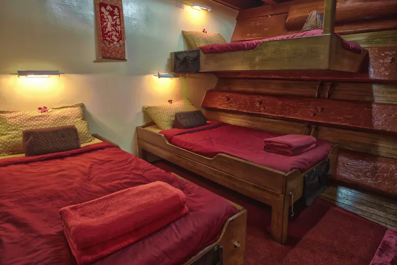 Triple Cabin